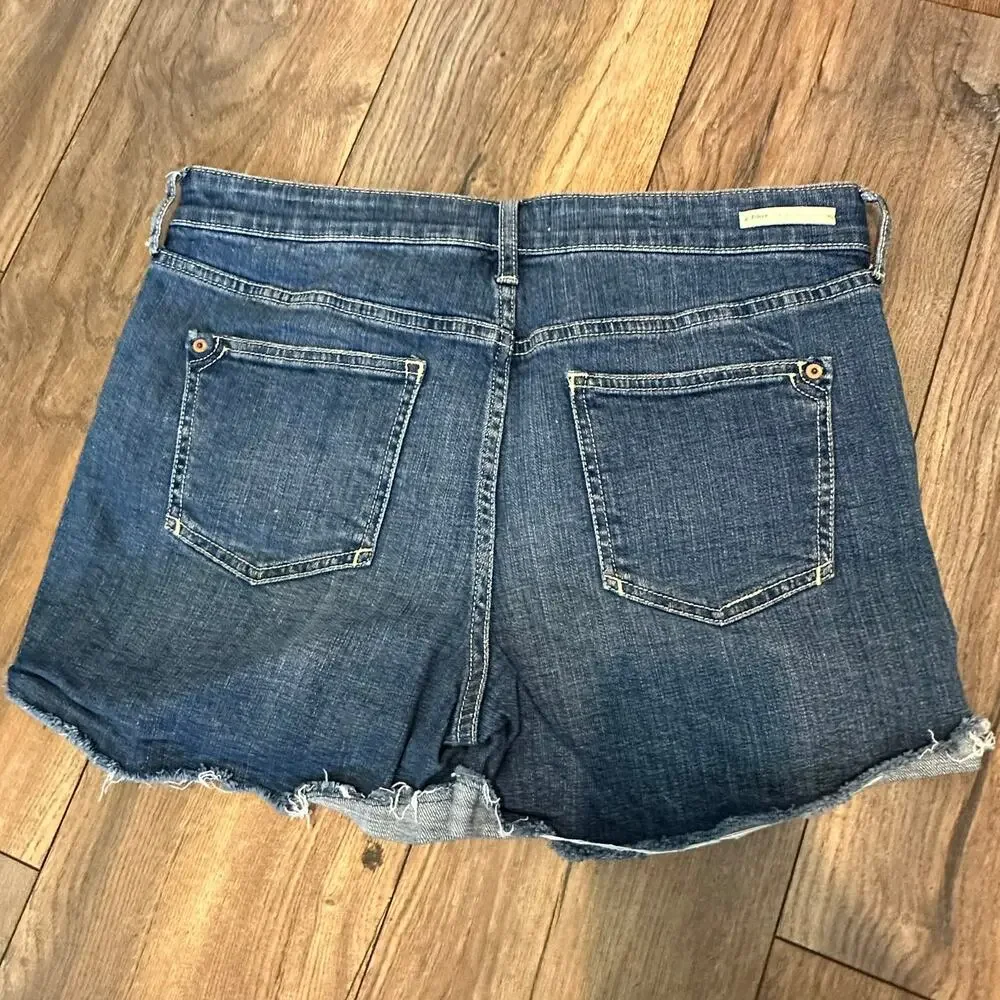 PILCRO Anthropologie slim boyfriend denim shorts cuff raw‎ hem midrise Womans 29